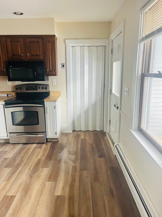 Building Photo - 9 Mount Vernon St