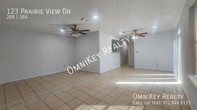Foto del edificio - 123 Prairie View Dr