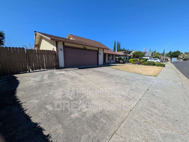 Building Photo - 2909 Calaveras Dr