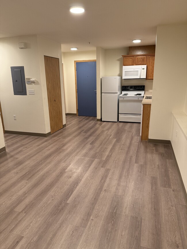 Kitchen - 620 Lincoln St