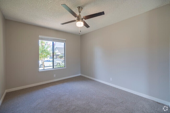 3BR, 2BA - 1,112 SF - Bedroom - The Mews at Dixon Farm