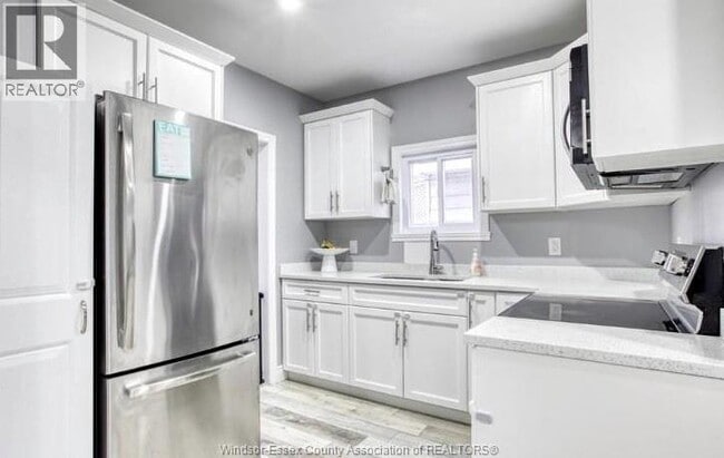 Building Photo - 1141 Hall Ave