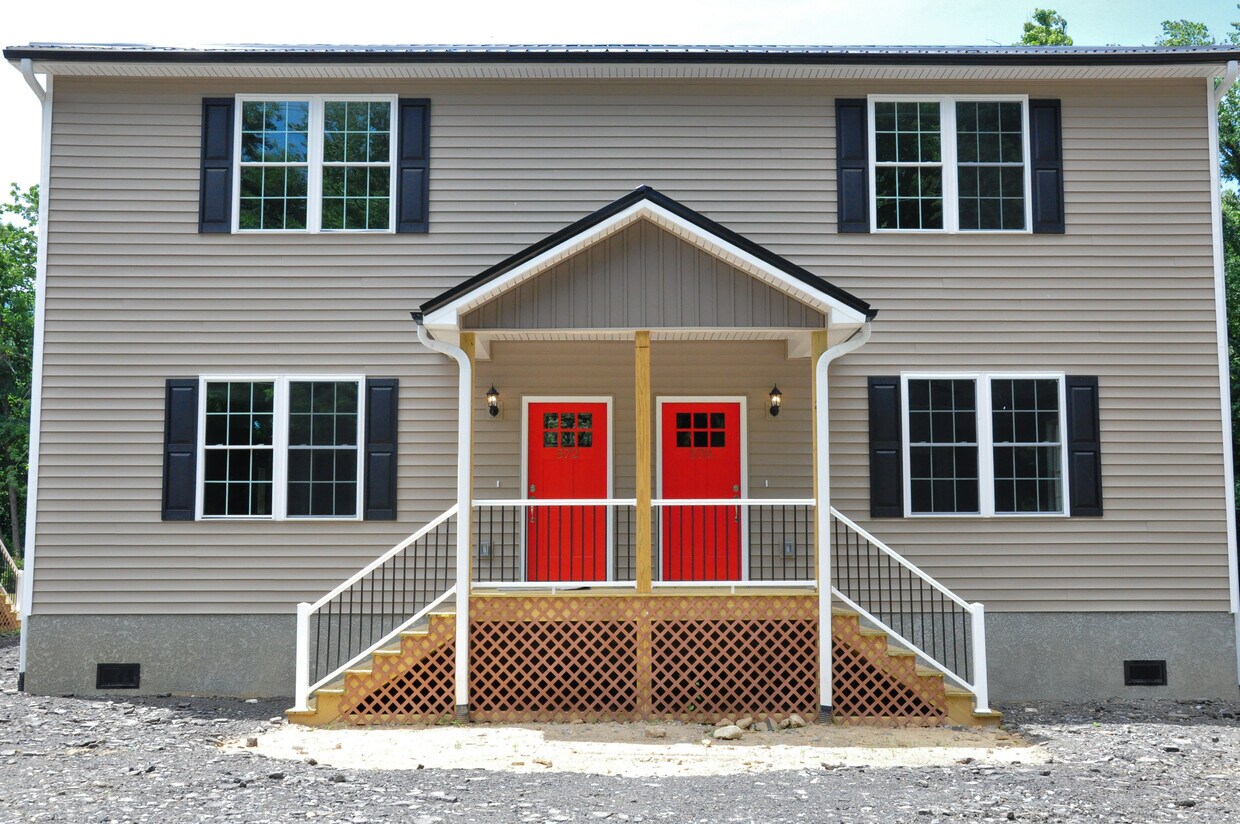 570 Old US Hwy 70, Swannanoa, NC 28778 Townhome Rentals in Swannanoa