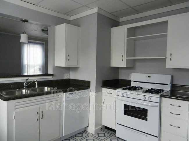 Foto del edificio - 18 Indiana Ave SW