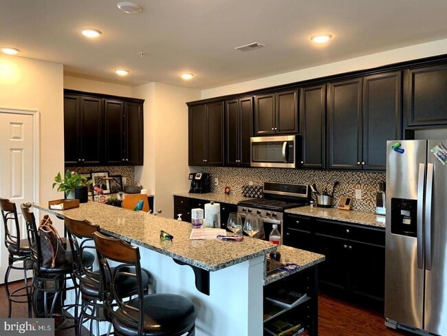 Building Photo - 311 Stafford Ct