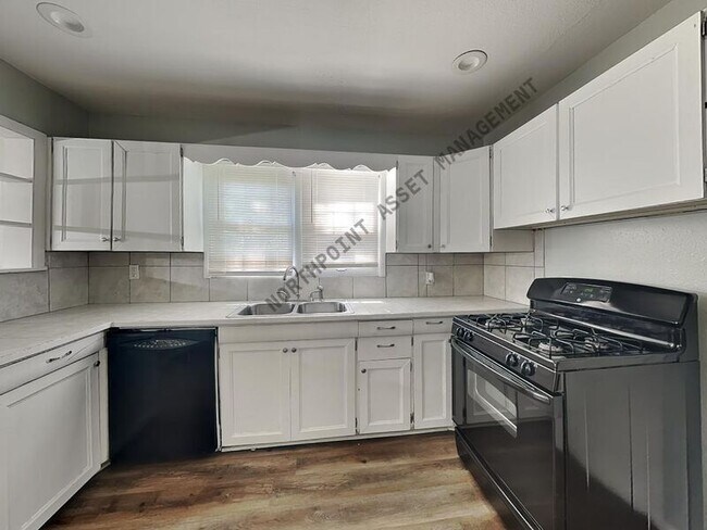 Foto del edificio - 9905 E 81st St