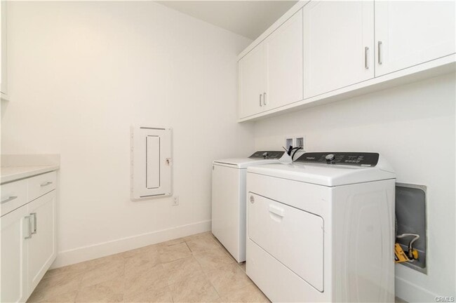 Building Photo - 423 Flycatcher