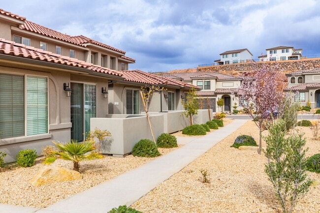 Building Photo - Modern Turn-Key Rental | Sienna Hills – Wa...
