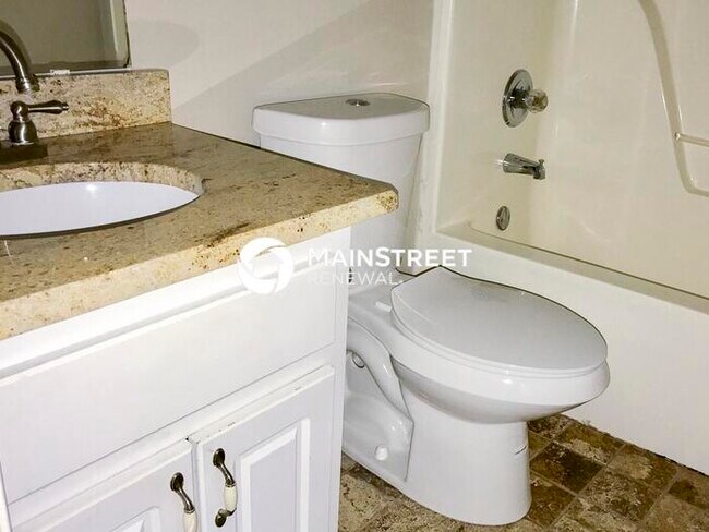 Foto del edificio - 3 Bedroom Pet-Friendly Home in Covington, GA with Main Street Renewal