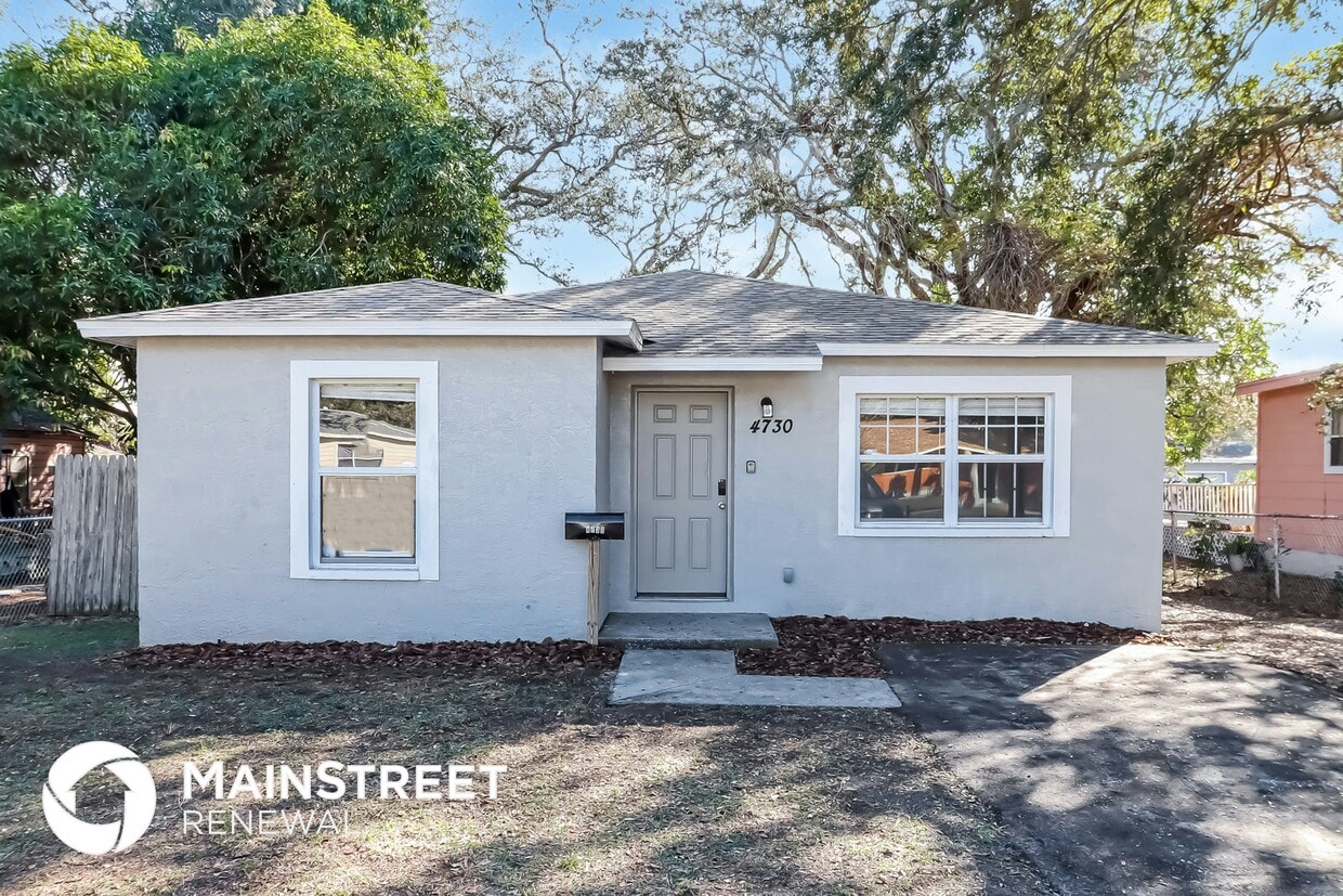 Foto principal - 4730 11th Ave S