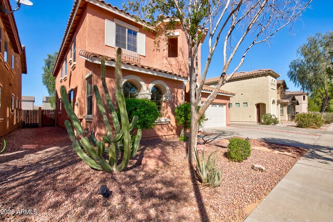 Building Photo - 14744 W Poinsettia Dr