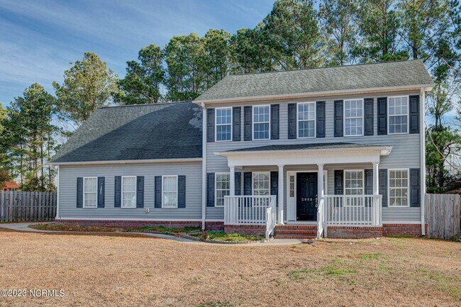 Foto del edificio - 2808 Fletcher Ct