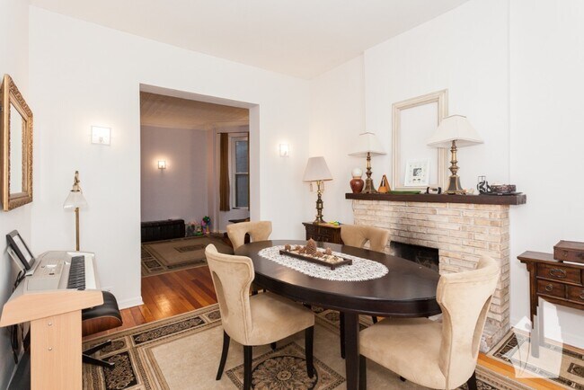 Foto del edificio - 1629 N Ashland Ave