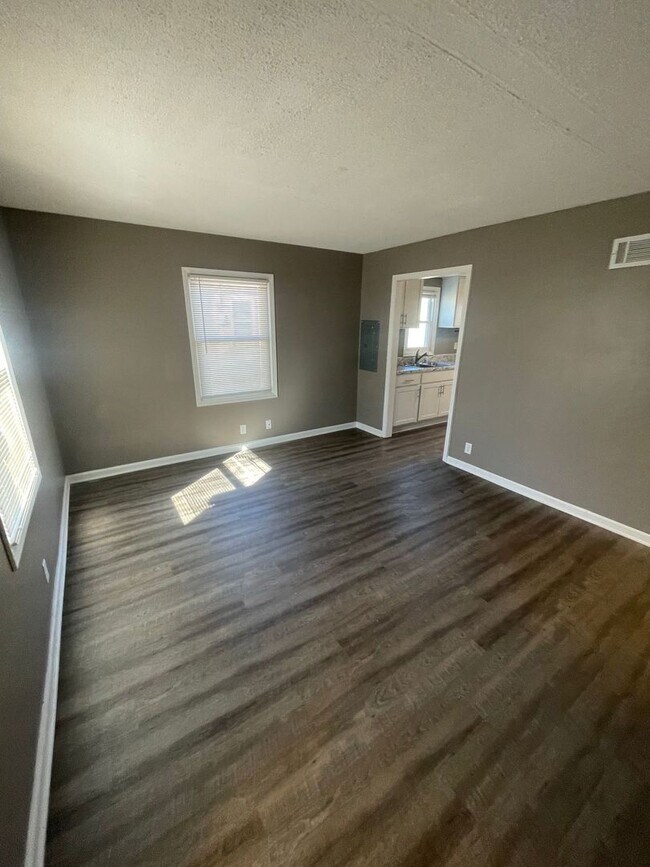 Foto del edificio - 2 Bedroom Single Family