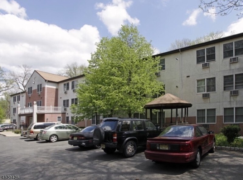 Building Photo - 170 N Oraton Pkwy