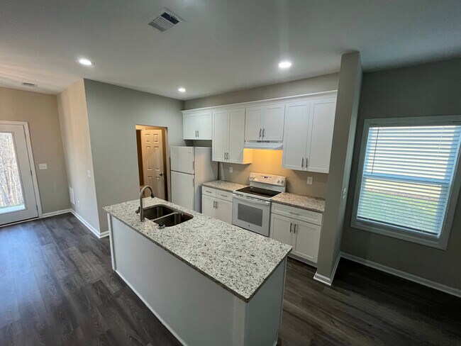 Building Photo - 5610 Quail Mountain Trail