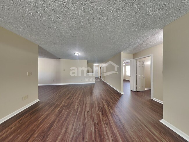 Building Photo - 1251 Yellowstone Way