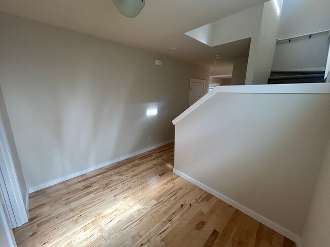 Foto del edificio - Beautiful 4 bedroom home in Lynnwood AVAILABLE NOW!