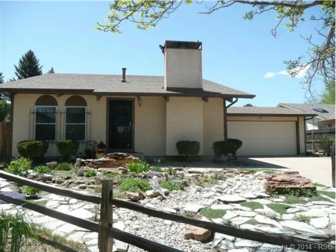 5261 S Carefree Cir Colorado Springs, CO 80917 - 5261 S Carefree Cir