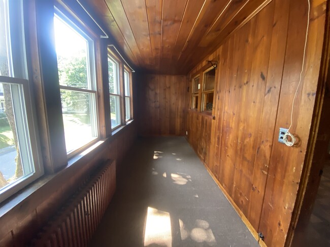 Building Photo - 21 Highland Ave