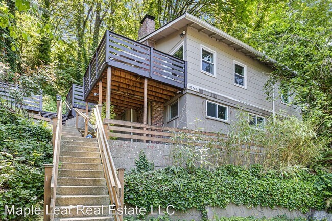 Building Photo - 2 br, 2 bath House - 13765 MacAdam Rd S