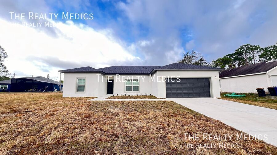 Foto principal - Stunning BRAND NEW 3 Bedroom / 2 Bath Home...