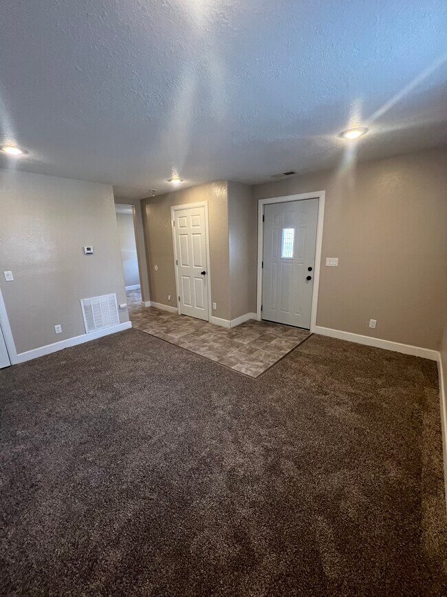 Foto del edificio - 312 N 1st Ave