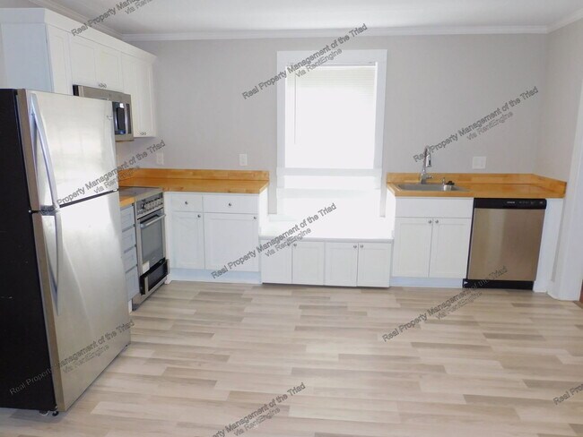 Foto del edificio - 936 Albert St SW