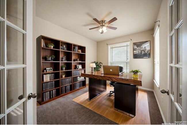Building Photo - 4 Bedroom 2.5 Bathroom located in Waterford Park Subdivision