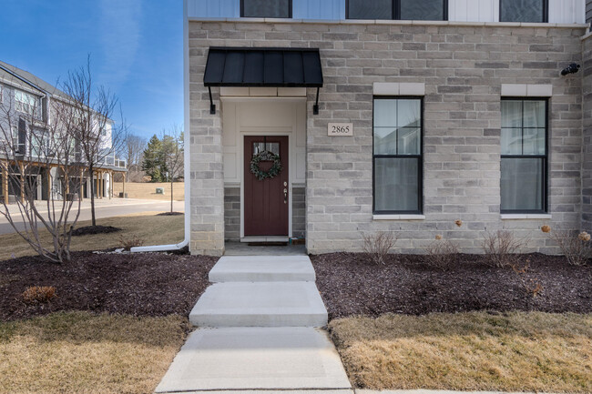 Foto del edificio - 2865 Rayfield Ave