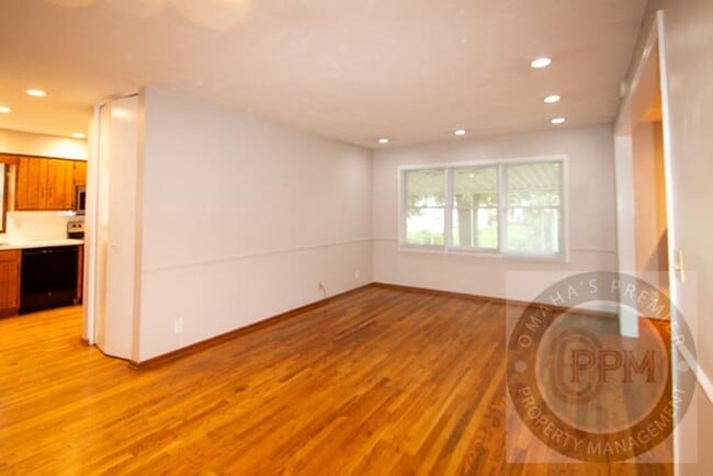 Building Photo - 12175 Pedersen Dr
