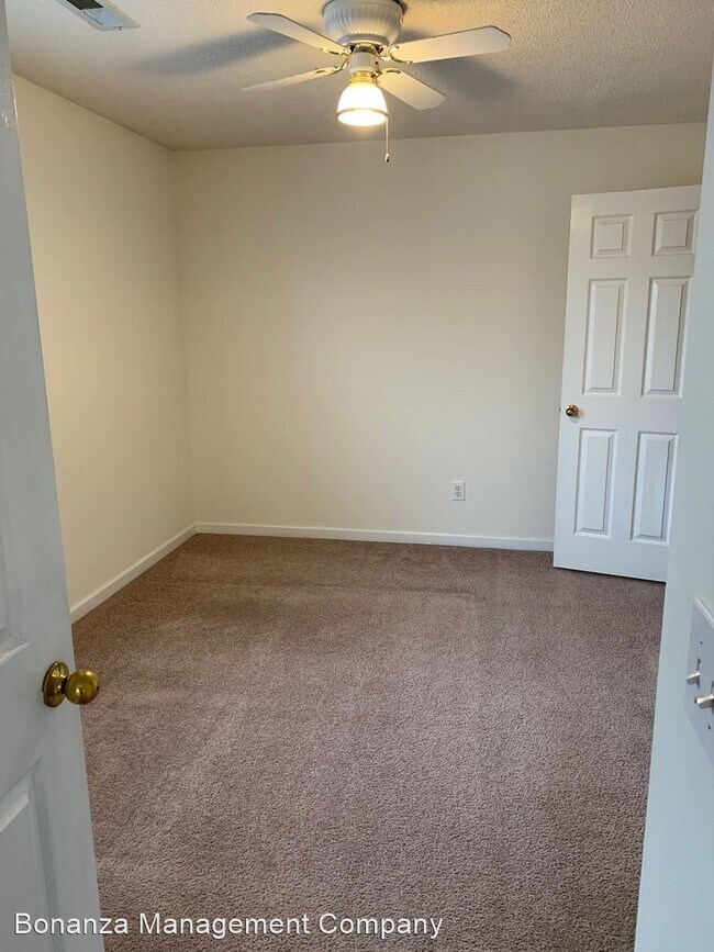 Foto del edificio - 2 br, 2 bath House - 127 Springwood Lane