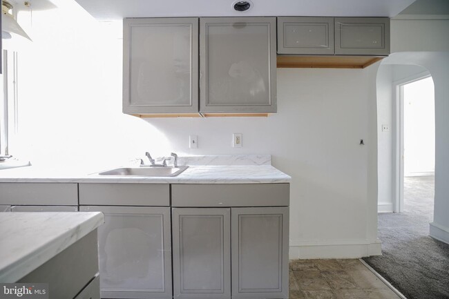 Foto del edificio - 6401 Rising Sun Ave