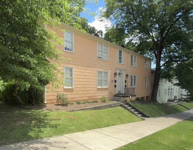 Photo - 2/1 apartment in Belhaven. Sleek gray walls with beautiful hardwoods, tile kitchen floors, W/D an...