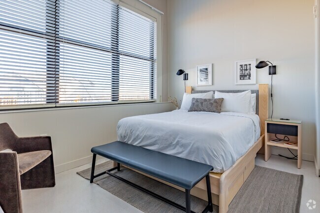 1HAB, 1BA - 725 ft² - Lofts at Centennial Yards