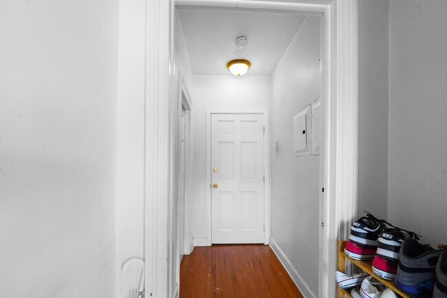 Foto del edificio - 6118 Palisade Ave