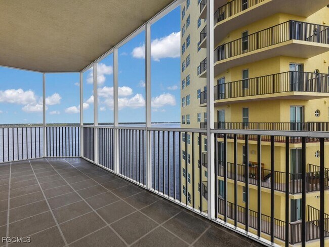 Foto del edificio - 2745 First St