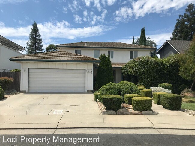 Building Photo - 4 br, 2.5 bath House - 749 ATHERTON DRIVE