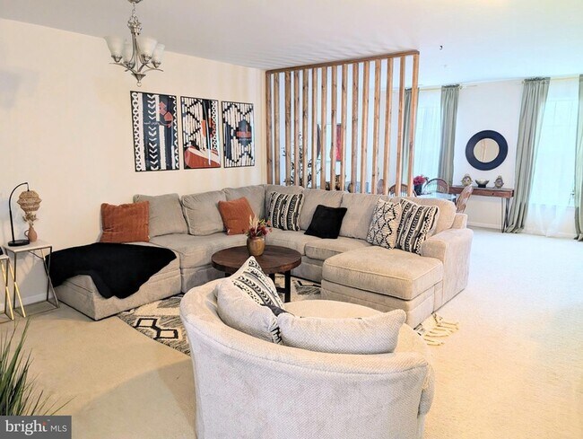 Foto del edificio - 9543 Center St