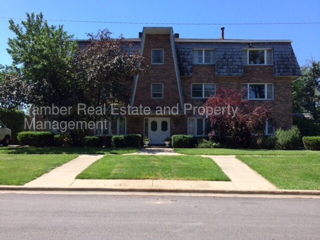 Primary Photo - 108 Fisk Ave