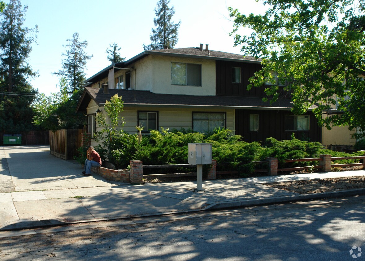 Primary Photo - 5075 Lapa Dr