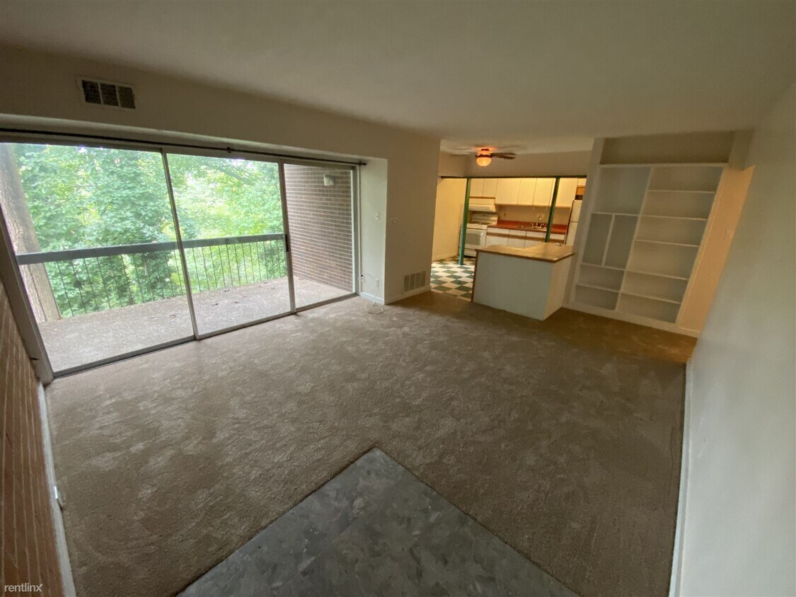 Primary Photo - 3 br, 1.5 bath Condo - 5232 Castlewood Rd
