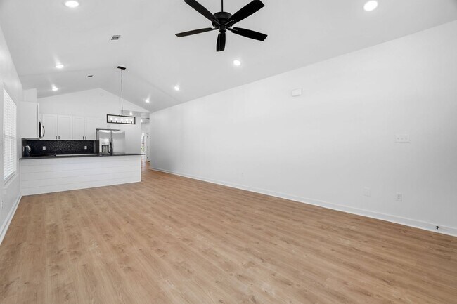 Building Photo - Beautiful New Abbington Subdivision!