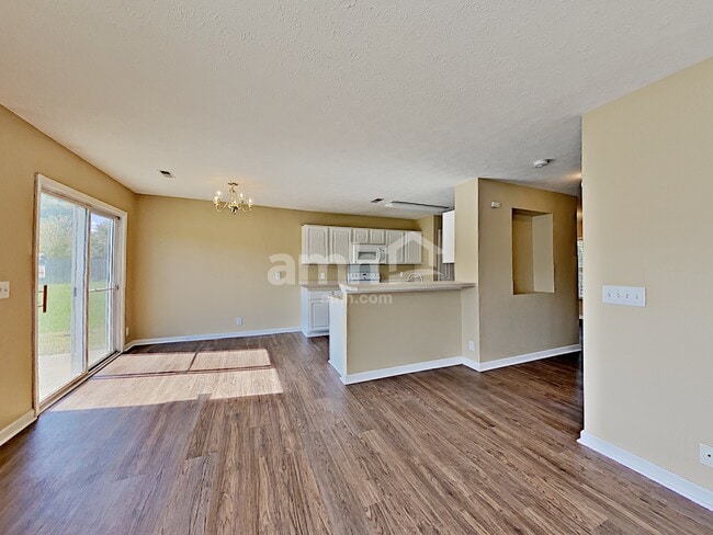 Building Photo - 4060 Longfellow Drive