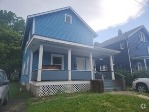 Building Photo - 15 Clinton St