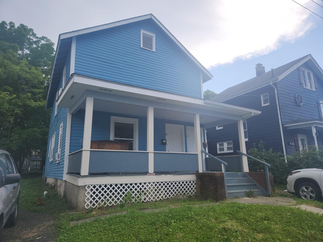 Primary Photo - 15 Clinton St