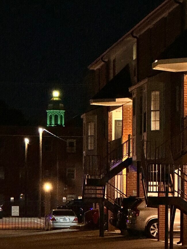 Building Photo - 600 Bagby Ave