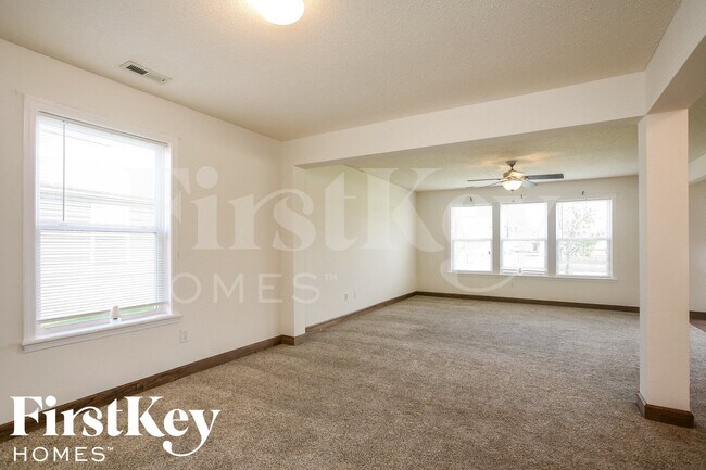 Foto del edificio - 5555 Wild Horse Dr