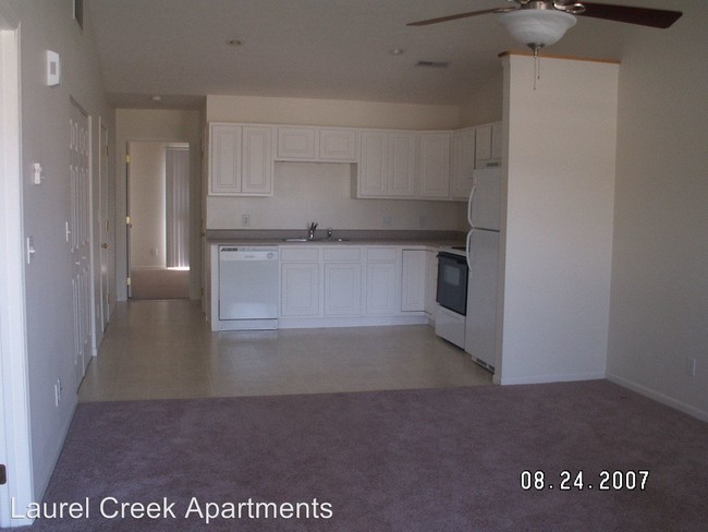Building Photo - 2280 Shamrock Ln