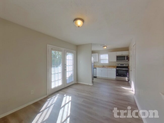 Foto del edificio - 5612 Cherilee Ln